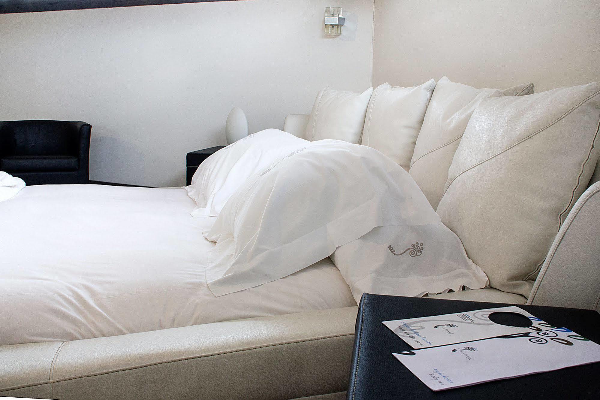 Hotel Teratermal Valdeavellano de Tera Esterno foto