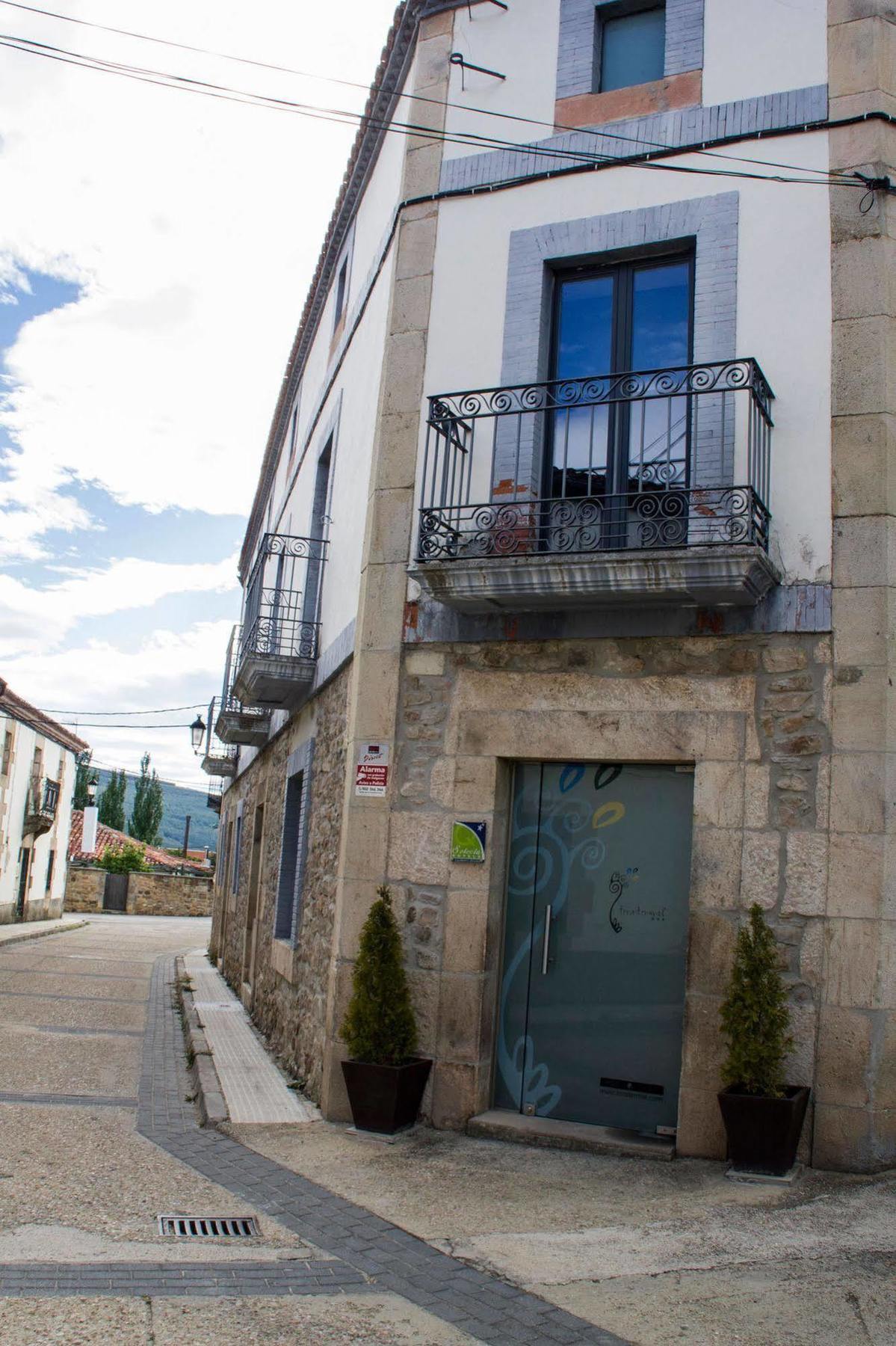 Hotel Teratermal Valdeavellano de Tera Esterno foto
